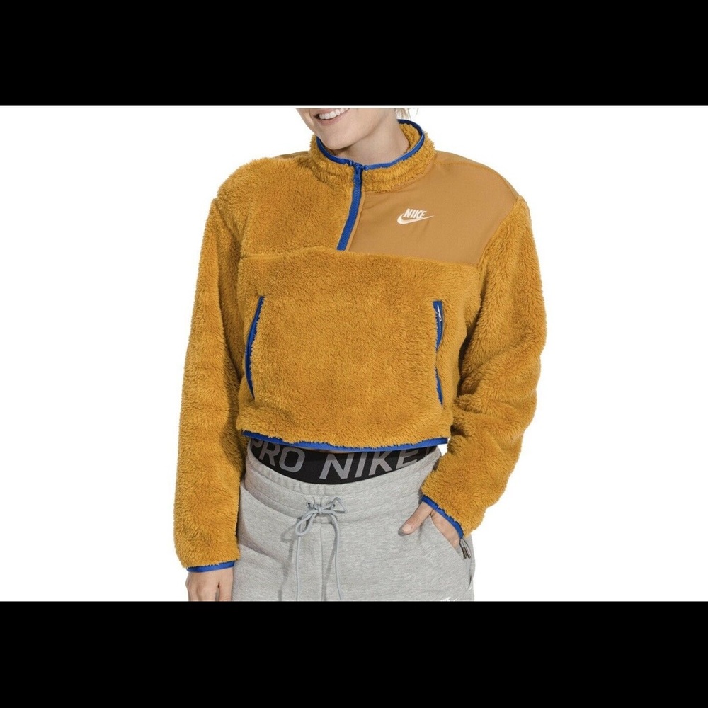 Brand New Nike Sherpa Fleece Crop Pullover